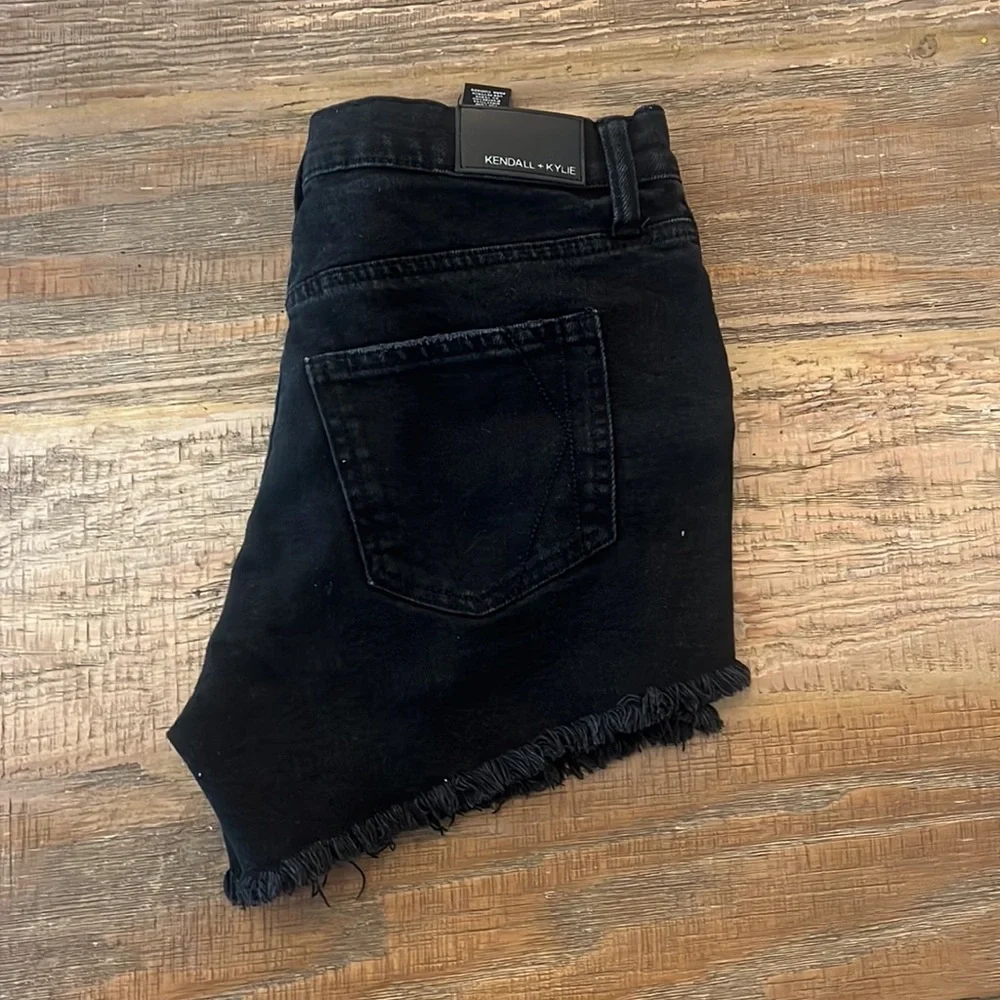 2 pairs of jean shorts - Picture 5 of 5